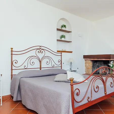Carolina Villa Sorrento