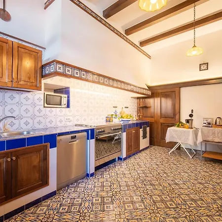 Carolina Private Heated Pool And Sea View