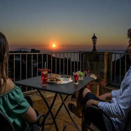 Villa Carolina Sorrento Private Heated Mini Pool And Sea View Villa *