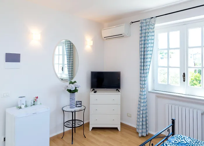 Carolina Private Heated Pool And Sea View Villa Sorrento