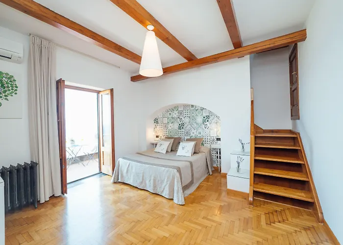 Carolina Private Heated Pool And Sea View Sorrento